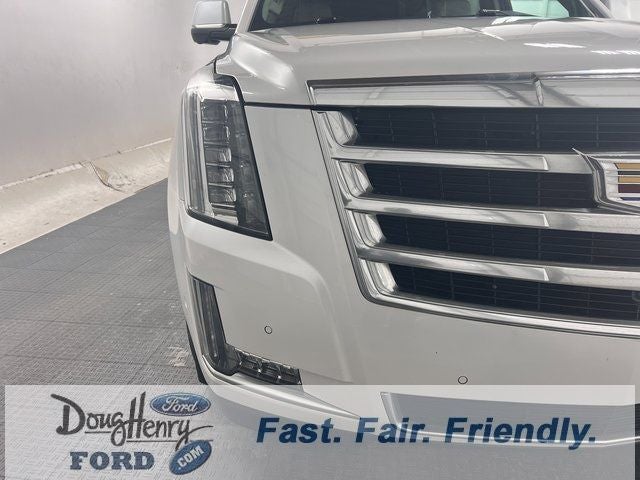 2018 Cadillac Escalade Luxury