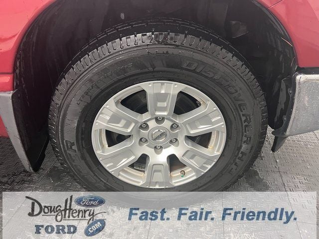 2017 Nissan Titan SV