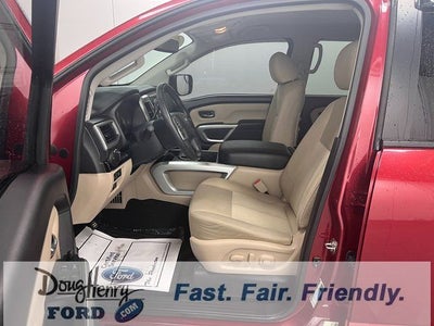 2017 Nissan Titan SV