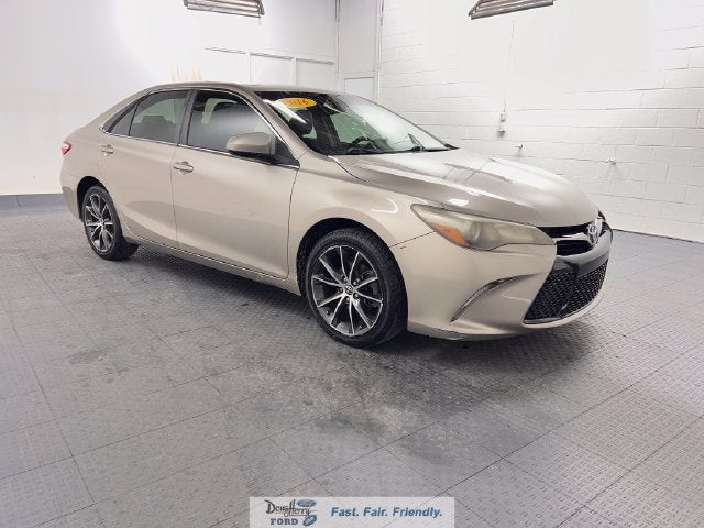 2016 Toyota Camry XSE