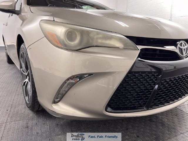 2016 Toyota Camry XSE