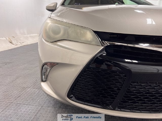 2016 Toyota Camry XSE