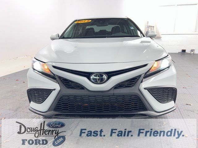 2022 Toyota Camry SE Nightshade