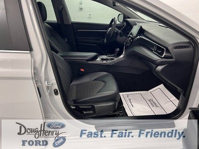 2022 Toyota Camry SE Nightshade