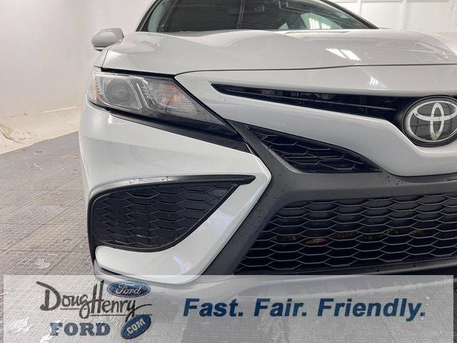 2022 Toyota Camry SE Nightshade