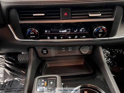 2025 Nissan Rogue SV