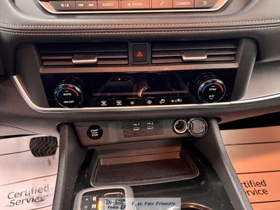 2025 Nissan Rogue SV