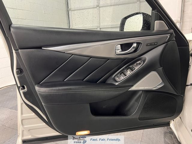 2017 INFINITI Q50 2.0t Premium
