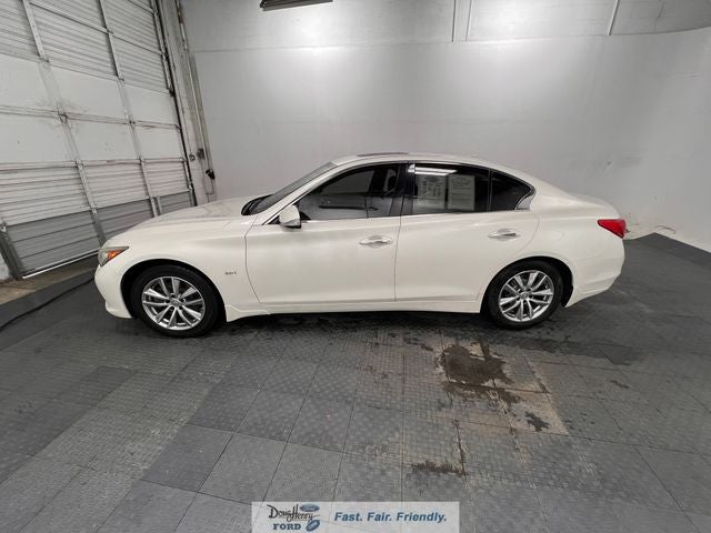 2017 INFINITI Q50 2.0t Premium